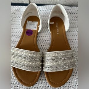 Women sandals